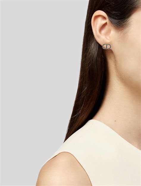 christian Dior studs